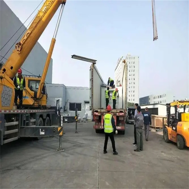 道真如何找到附近的吊车救援服务