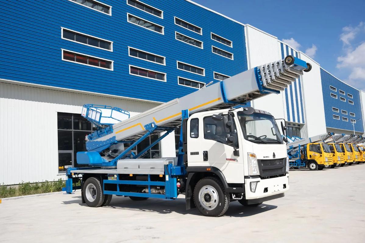 道真出租云梯车高空作业车 建筑垃圾搬运