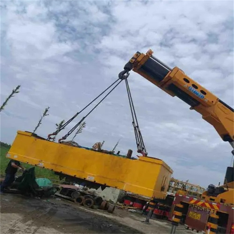 道真随车吊吊集装箱怎么吊